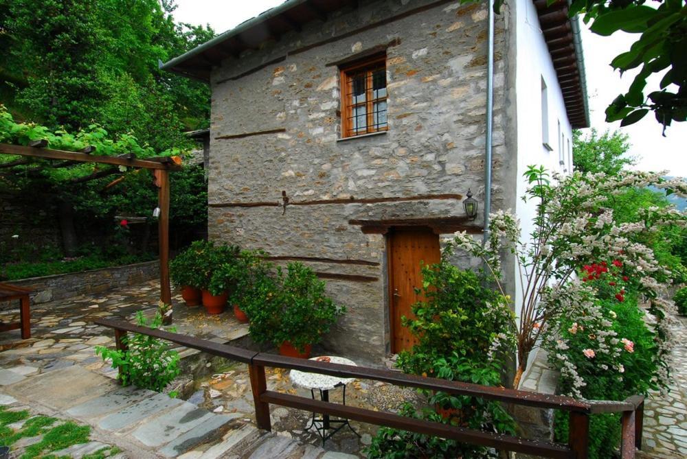 Hotel Archontiko Iatridis Mourésion Exterior foto