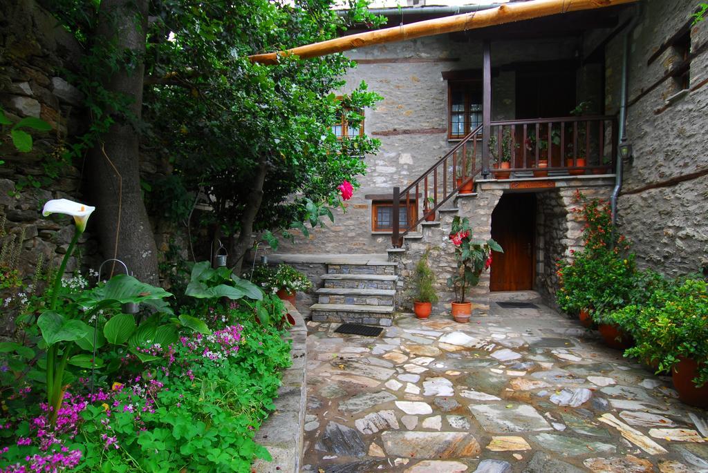 Hotel Archontiko Iatridis Mourésion Exterior foto