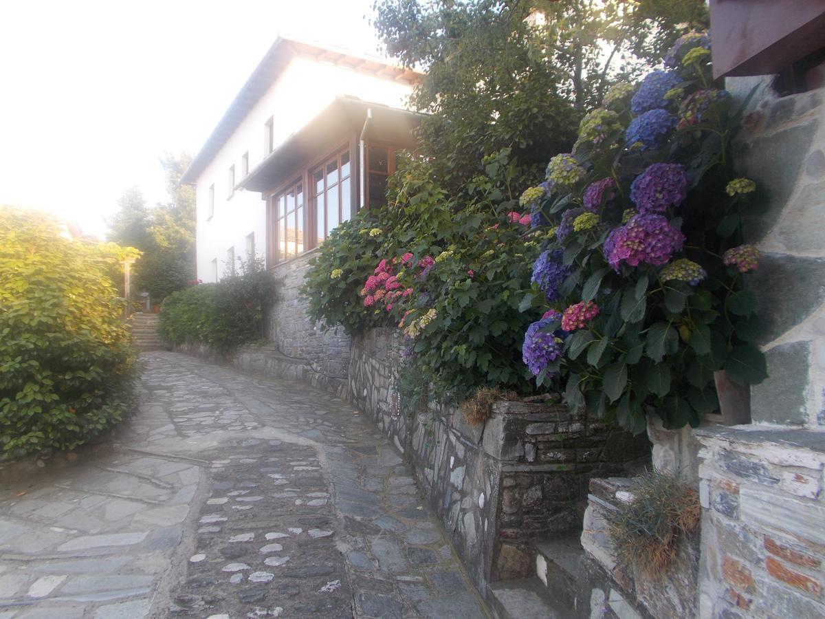 Hotel Archontiko Iatridis Mourésion Exterior foto